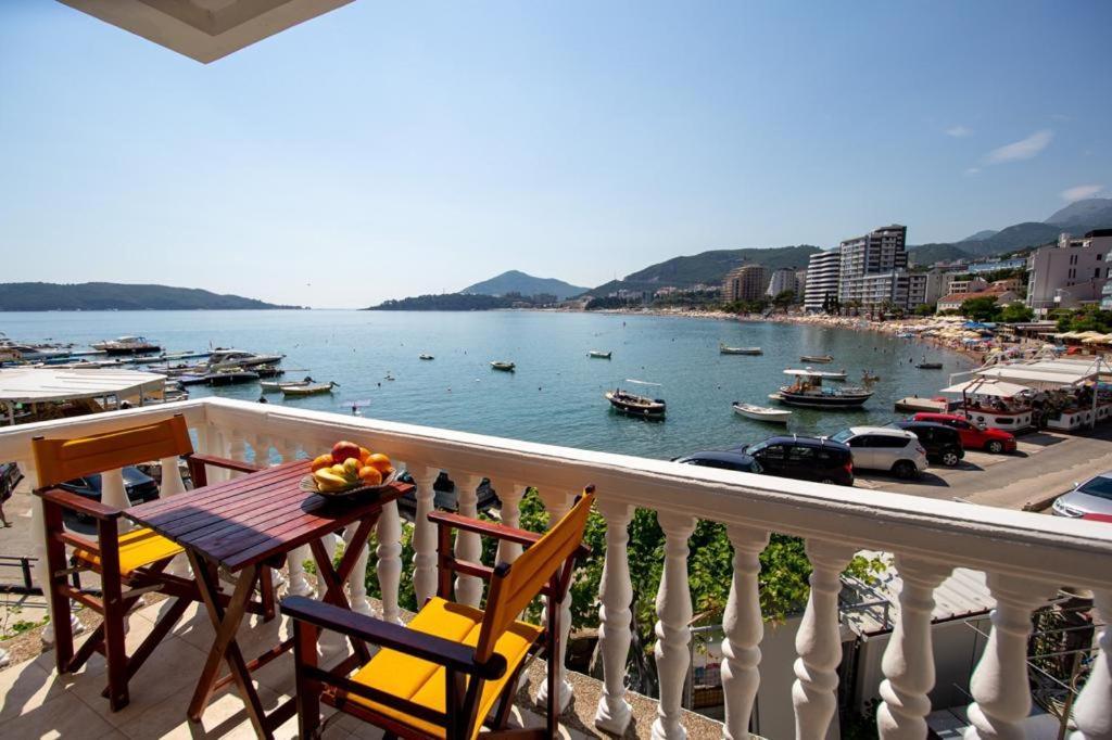 Acika Apartments Rafajlovići Extérieur photo
