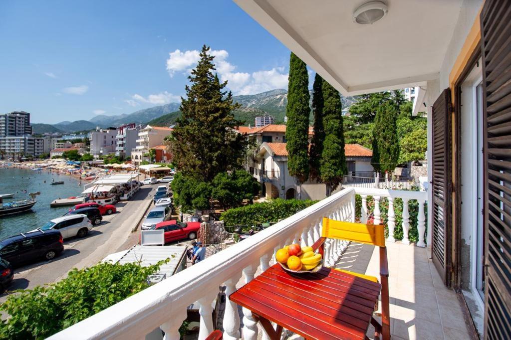 Acika Apartments Rafajlovići Extérieur photo
