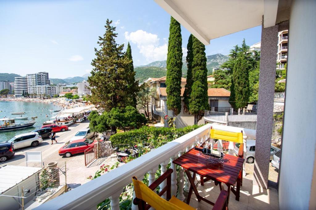Acika Apartments Rafajlovići Extérieur photo